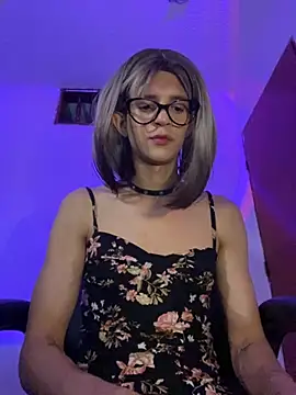 thalia dyson online show from September 2025 03:41:02 AM