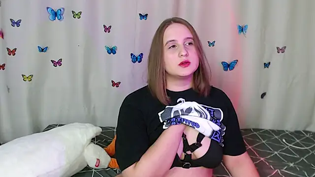 Snapshot of Phantommira chatting on February 2025 09:13:02 PM Phantommira online show from February 2025 09:13:02 PM