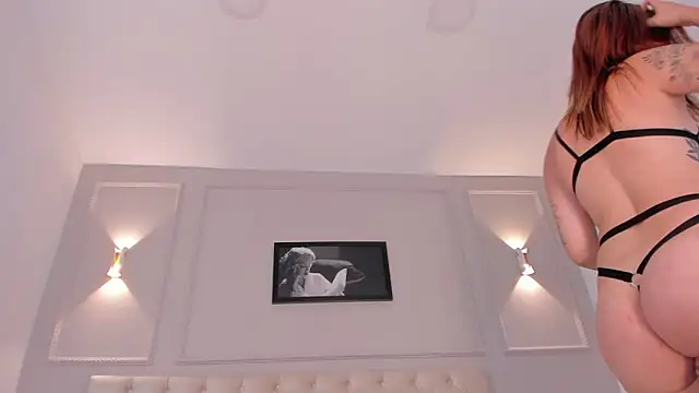 anniemartinezz online show from January 2025 11:43:01 AM