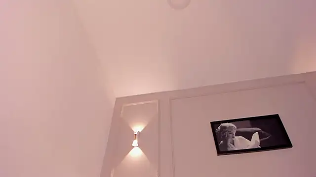 anniemartinezz online show from March 2025 11:55:02 AM