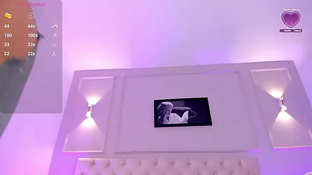 anniemartinezz online show from March 2025 11:44:02 AM