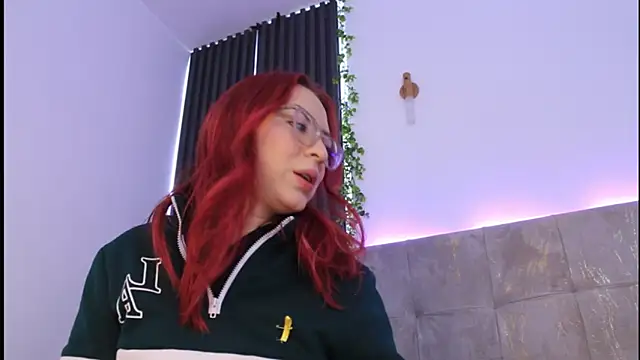 anniemartinezz online show from September 2025 12:50:02 PM