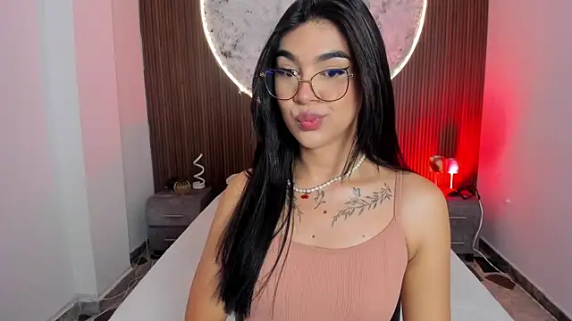 RoseCassie online show from May 2026 01:17:01 PM