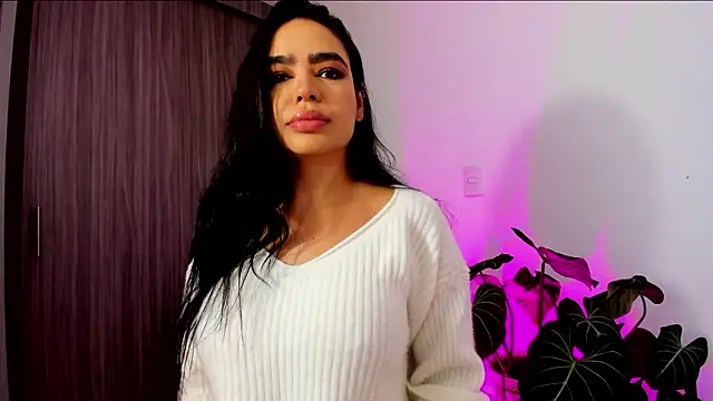 Sara Leblanc online show from February 2026 12:43:02 PM