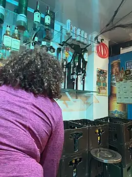 Snapshot of lauraltt chatting on November 2025 02:21:01 AM lauraltt online show from November 2025 02:21:01 AM