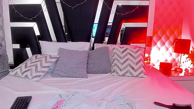 Snapshot of caroo_gomeez chatting on February 2025 06:00:01 PM caroo gomeez online show from February 2025 06:00:01 PM