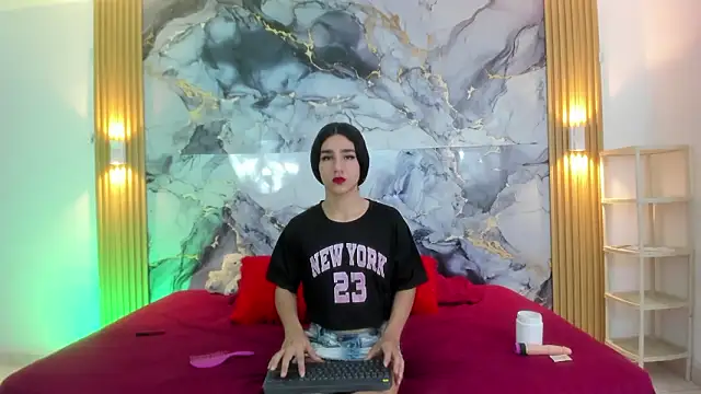 Mariana 16  online show from February 2026 07:42:02 PM