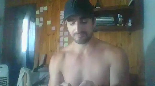 Snapshot of italianbighorse22 chatting on January 2025 08:26:01 PM italianbighorse22 online show from January 2025 08:26:01 PM