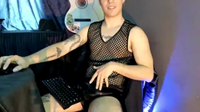 Antonello Vannucci online show from November 2025 03:03:02 PM