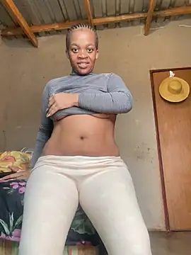 Snapshot of beverlyxxxx chatting on December 2024 09:11:02 AM beverlyxxxx online show from December 2024 09:11:02 AM