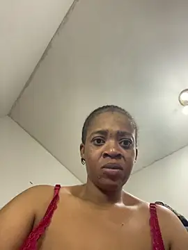 beverlyxxxx online show from February 2026 11:14:02 AM