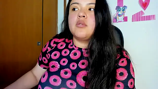 Snapshot of lizzie_c chatting on February 2025 05:40:01 PM lizzie c online show from February 2025 05:40:01 PM