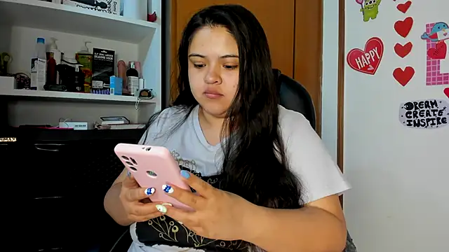 Snapshot of lizzie_c chatting on February 2025 06:32:02 AM lizzie c online show from February 2025 06:32:02 AM