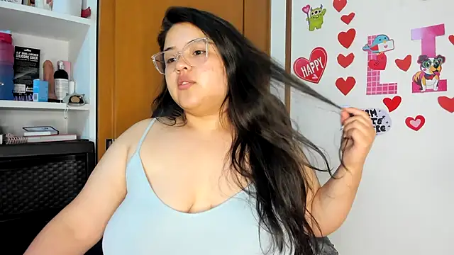 Snapshot of lizzie_c chatting on March 2025 06:46:02 AM lizzie c online show from March 2025 06:46:02 AM