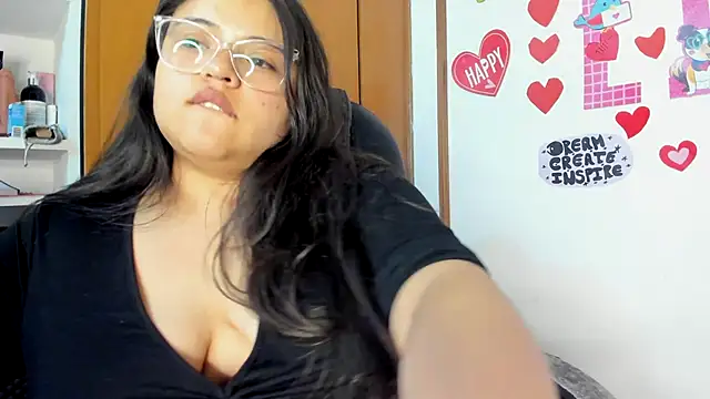 Snapshot of lizzie_c chatting on March 2025 04:47:01 AM lizzie c online show from March 2025 04:47:01 AM