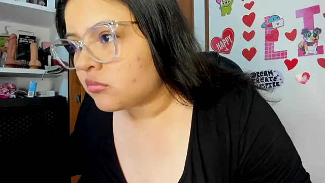 Snapshot of lizzie_c chatting on March 2025 01:38:02 AM lizzie c online show from March 2025 01:38:02 AM