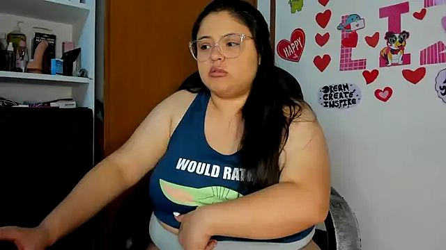 Snapshot of lizzie_c chatting on March 2025 12:18:02 AM lizzie c online show from March 2025 12:18:02 AM