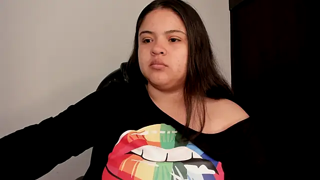 Snapshot of lizzie_c chatting on October 2025 07:55:02 PM lizzie c online show from October 2025 07:55:02 PM