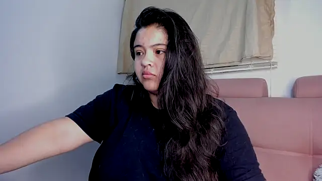 Snapshot of lizzie_c chatting on October 2025 08:18:01 AM lizzie c online show from October 2025 08:18:01 AM