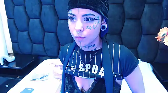 Snapshot of xbabymoonx chatting on January 2025 06:16:02 PM xbabymoonx online show from January 2025 06:16:02 PM
