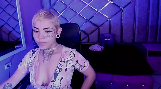 Snapshot of xbabymoonx chatting on January 2025 07:51:01 PM xbabymoonx online show from January 2025 07:51:01 PM