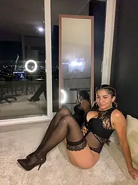 Snapshot of AlejandritaMilano chatting on March 2026 01:25:01 AM AlejandritaMilano online show from March 2026 01:25:01 AM