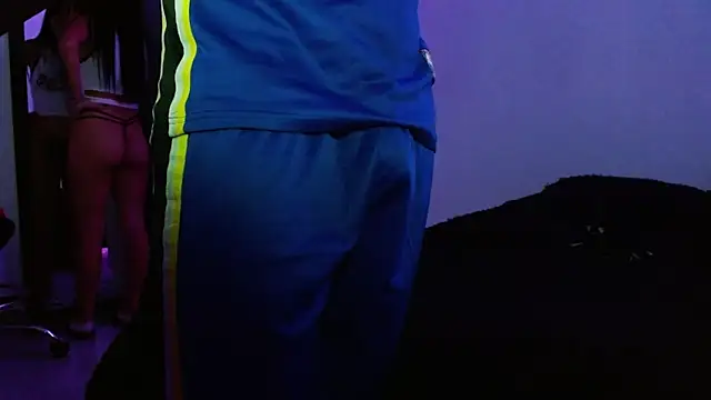 Snapshot of miia-liiam chatting on February 2026 06:10:02 AM miia-liiam online show from February 2026 06:10:02 AM