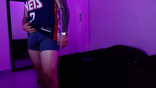 Snapshot of miia-liiam chatting on March 2026 05:35:02 AM miia-liiam online show from March 2026 05:35:02 AM