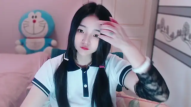 xiao-xiao-D online show from October 2025 06:21:02 AM