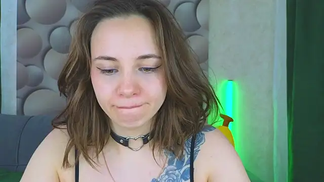 Cute smile sharon online show from March 2025 05:07:01 AM