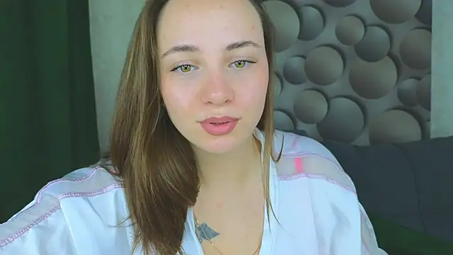 Cute smile sharon online show from September 2025 04:01:02 AM