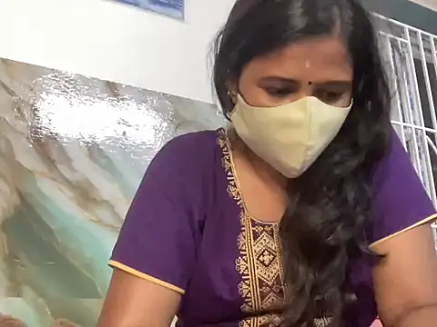 Tamil Sanjana  online show from October 2025 01:23:02 PM