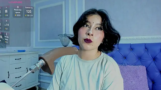 Snapshot of Lily_Martinez chatting on November 2025 06:26:02 AM Lily Martinez online show from November 2025 06:26:02 AM