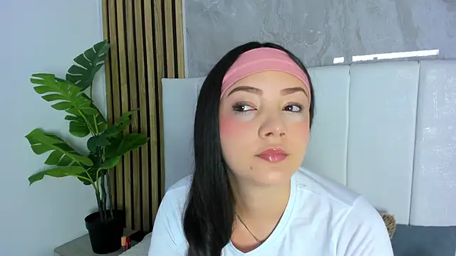 Samantha Good online show from May 2026 11:42:02 AM