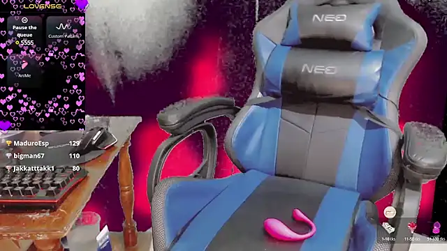 Snapshot of Nalavi chatting on February 2025 04:18:02 AM Nalavi online show from February 2025 04:18:02 AM