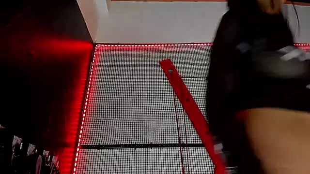 Snapshot of katizaldana chatting on October 2025 03:42:01 AM katizaldana online show from October 2025 03:42:01 AM