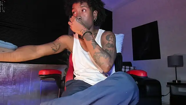 Snapshot of JhonyMiller_ chatting on February 2026 07:58:02 PM JhonyMiller online show from February 2026 07:58:02 PM