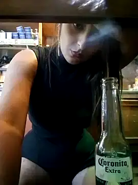Snapshot of catalella14 chatting on January 2025 12:00:01 AM catalella14 online show from January 2025 12:00:01 AM