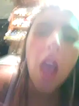 Snapshot of catalella14 chatting on February 2025 01:38:01 AM catalella14 online show from February 2025 01:38:01 AM