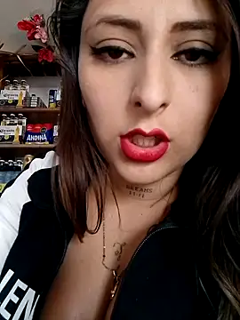 Snapshot of catalella14 chatting on March 2025 08:20:02 PM catalella14 online show from March 2025 08:20:02 PM