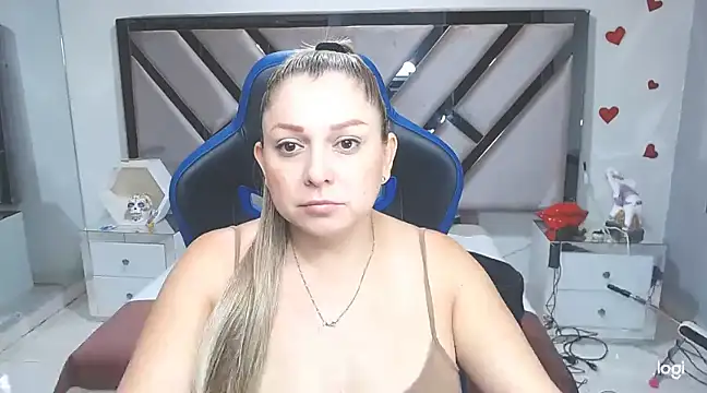 natalia5560 online show from January 2025 01:32:02 PM