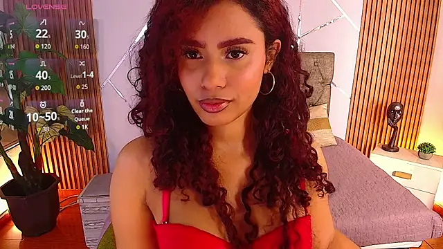 Snapshot of charlottee_white chatting on March 2026 08:05:01 PM charlottee white online show from March 2026 08:05:01 PM