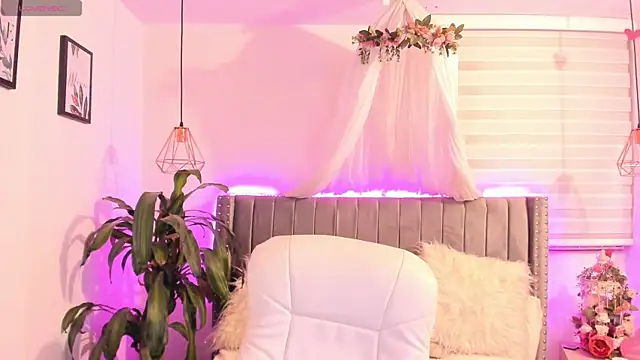 Snapshot of vanesa_moon__ chatting on February 2025 12:09:01 AM vanesa moon online show from February 2025 12:09:01 AM