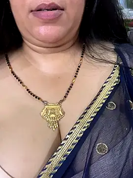 FlatVincy4 online show from October 2025 04:41:02 PM