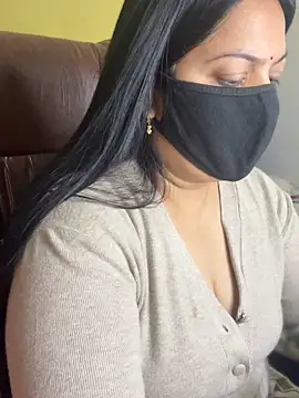 FlatVincy4 online show from December 2025 06:51:01 AM