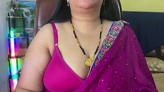 FlatVincy4 online show from February 2026 04:06:02 PM