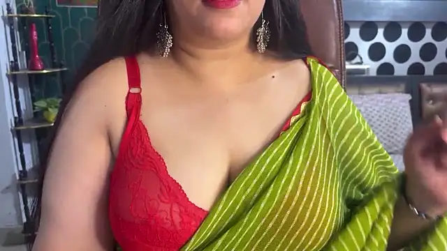 FlatVincy4 online show from June 2026 07:42:02 AM
