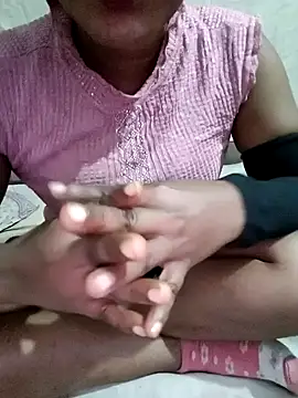 Snapshot of Looliya02 chatting on December 2024 08:45:02 AM Looliya02 online show from December 2024 08:45:02 AM