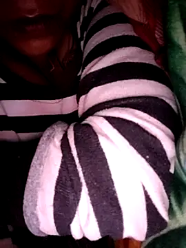 Snapshot of Looliya02 chatting on March 2025 06:35:02 AM Looliya02 online show from March 2025 06:35:02 AM