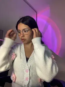 Snapshot of Rosita_forever_ chatting on April 2026 01:21:01 AM Rosita forever online show from April 2026 01:21:01 AM